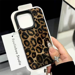 🐆 Case Safari Print Premium para iPhone – Diseño Animal Print Elegante y Protector